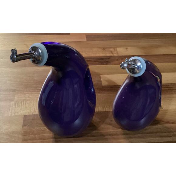 Rachel Ray Olive Oil Vinegar Dispensers Stoneware Eggplant Purple Set Of 2 - Picture 6 of 7